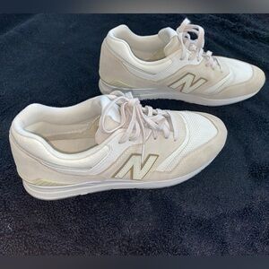 New balance sneakers 8.5